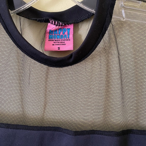 dolls kill short sleeve sweater - Picture 3 of 3